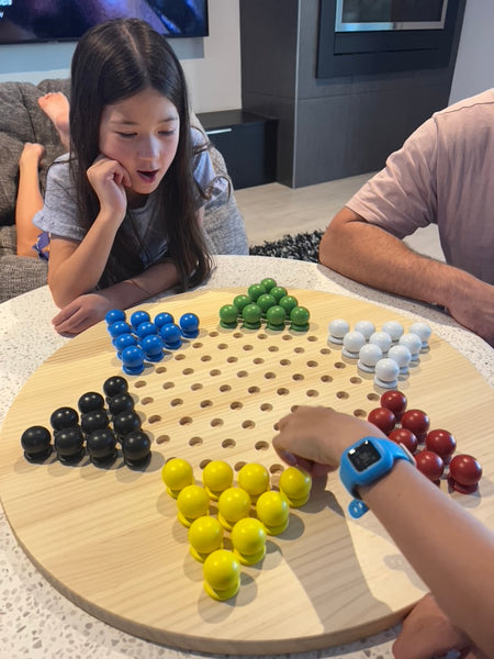 Giant Solitaire & Chinese Checkers