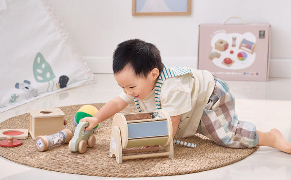 Grow-with-Me Box Little Explorers 6-12M