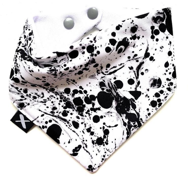 MMI Bandana Bib - White Marble